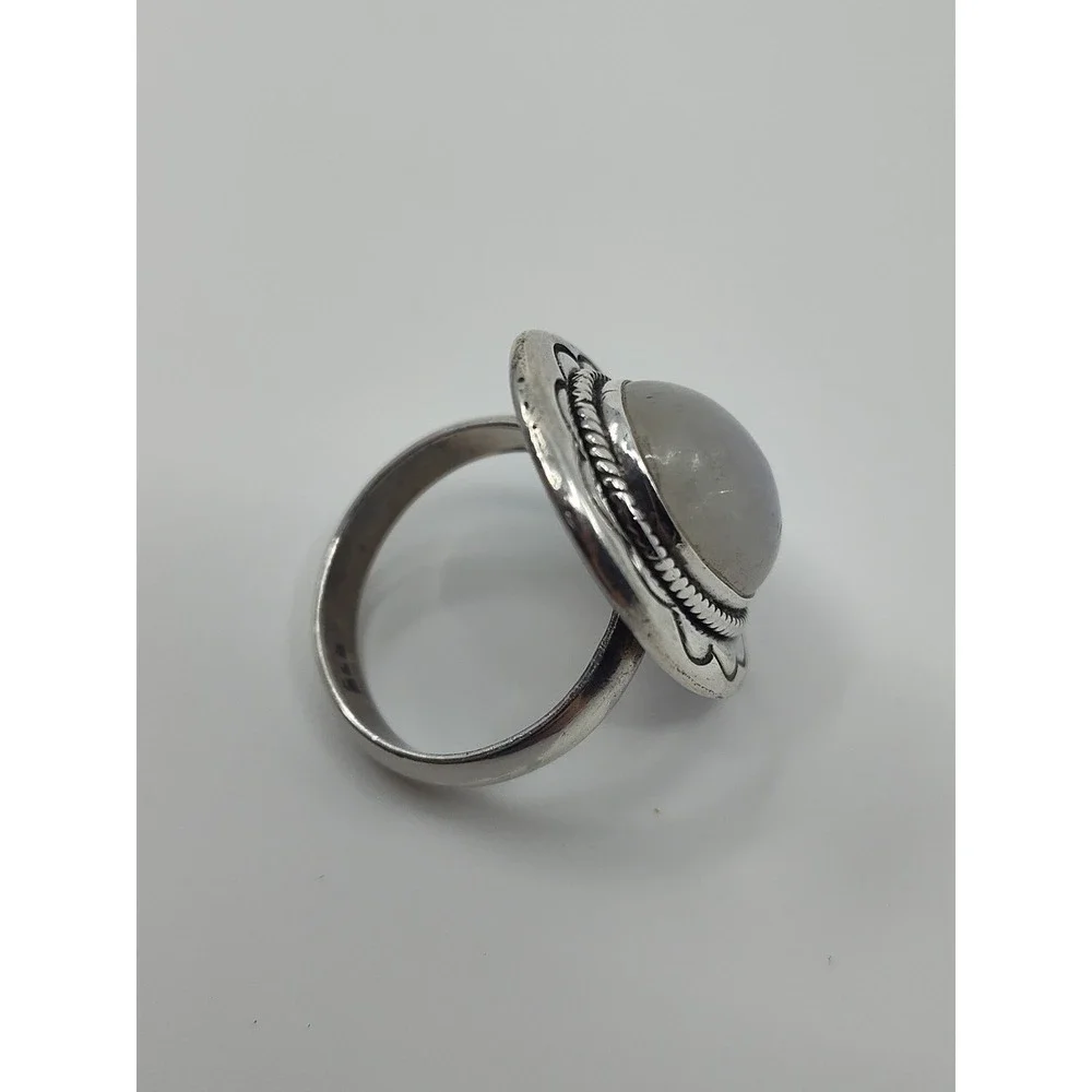 Sterling Silver 925 Beautiful Moonstone Gemstone Women's Ring Size 8.25